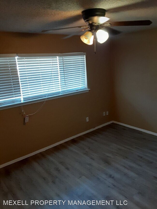 Building Photo - 4 br, 2 bath House - 2019 Deerfield Dr.