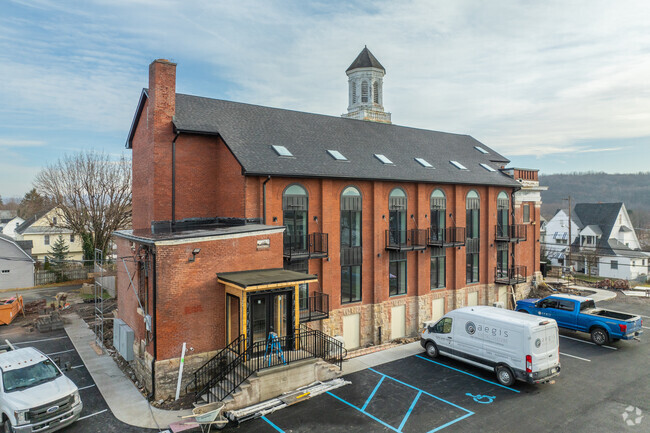 Foto del edificio - The Lofts At Brickhaven