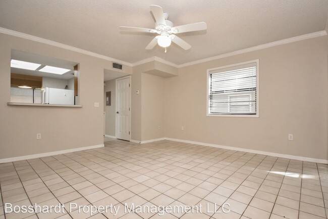Building Photo - 2 br, 2.5 bath House - 4522 SW 45th Drive
