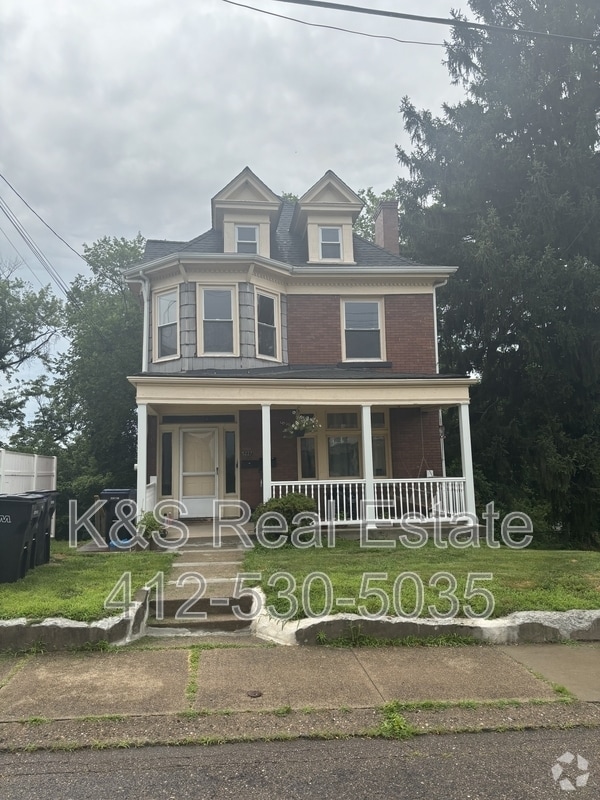 Building Photo - 5227 Clarwin Ave
