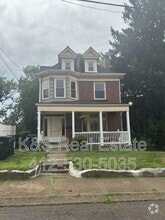 Building Photo - 5227 Clarwin Ave