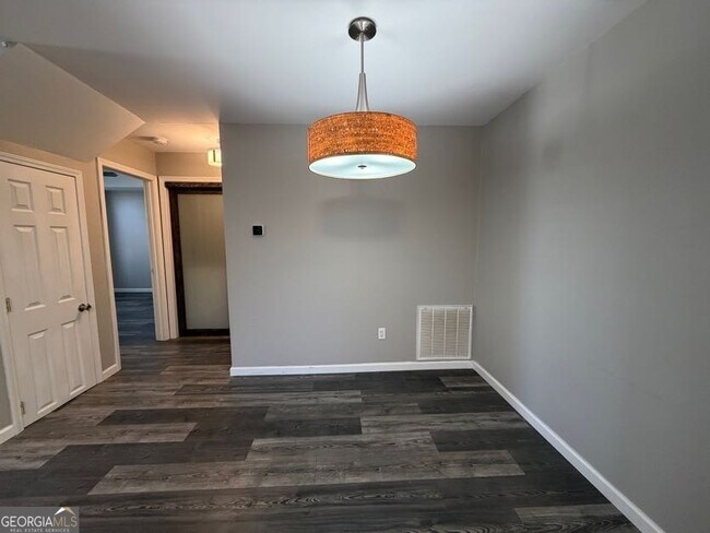 Foto del edificio - 133 McGill Park Ave NE