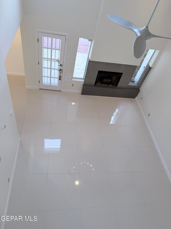 Building Photo - 6035 Bandolero Dr