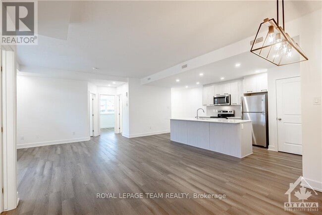 Building Photo - 55 Overberg Way