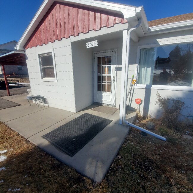 Foto del edificio - 8015 W 5th Ave