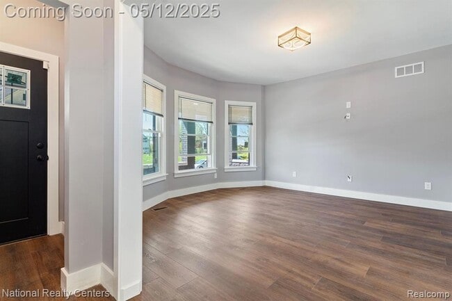 Building Photo - 2706 Wreford St