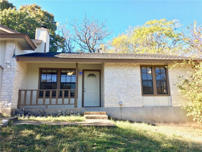 Building Photo - 2904 Oak Crest Ave