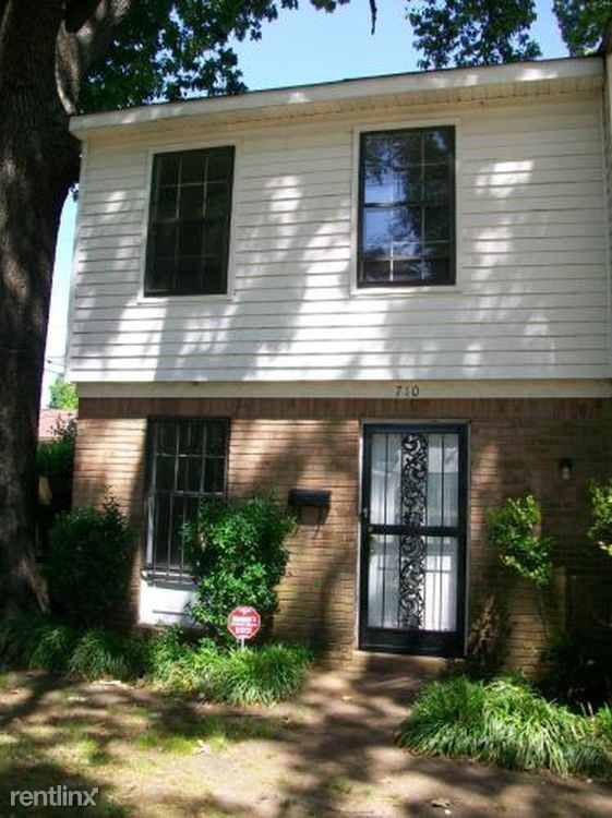 Primary Photo - 710 S Prescott St