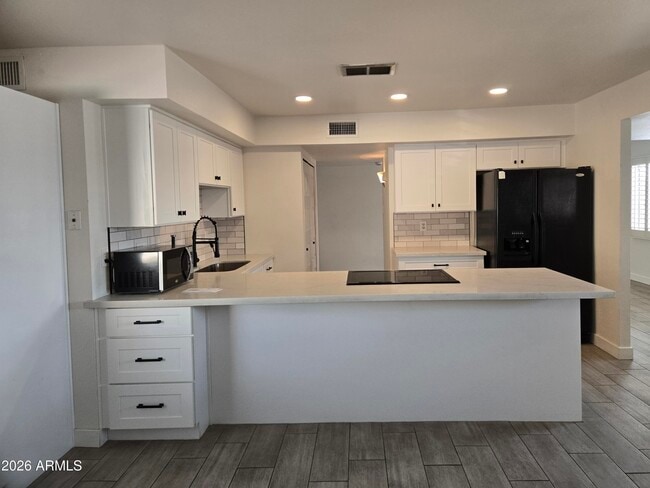Building Photo - 5117 W Acoma Dr