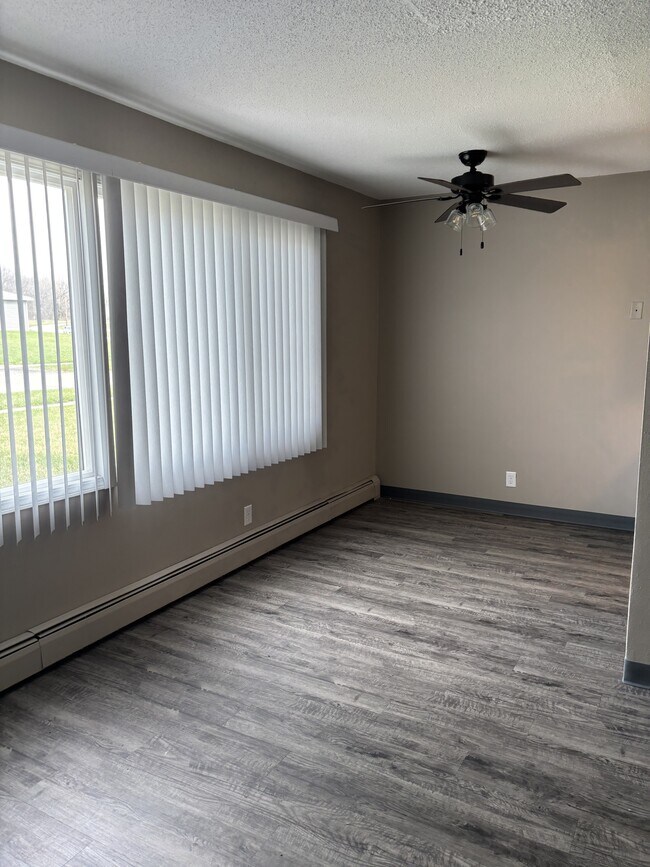 Foto del edificio - 1705 Edgewood Dr NW