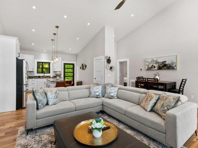 Foto del edificio - 32 Fields Of Grace Dr