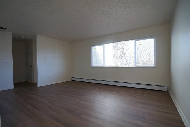 Building Photo - 1225 S Coffman St