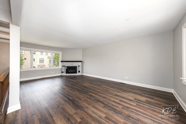 Foto del edificio - 129 W Quincy St