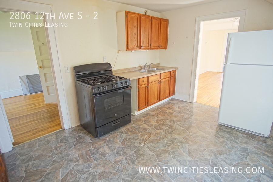 Foto principal - Rent includes Gas! Fully fenced in yard wi...