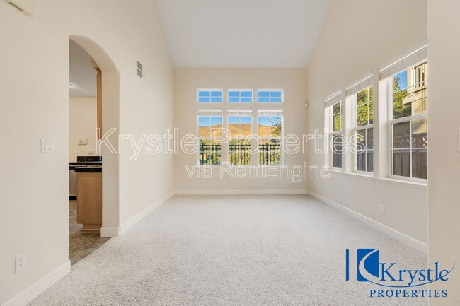 Foto del edificio - 6335 Newhaven Ln