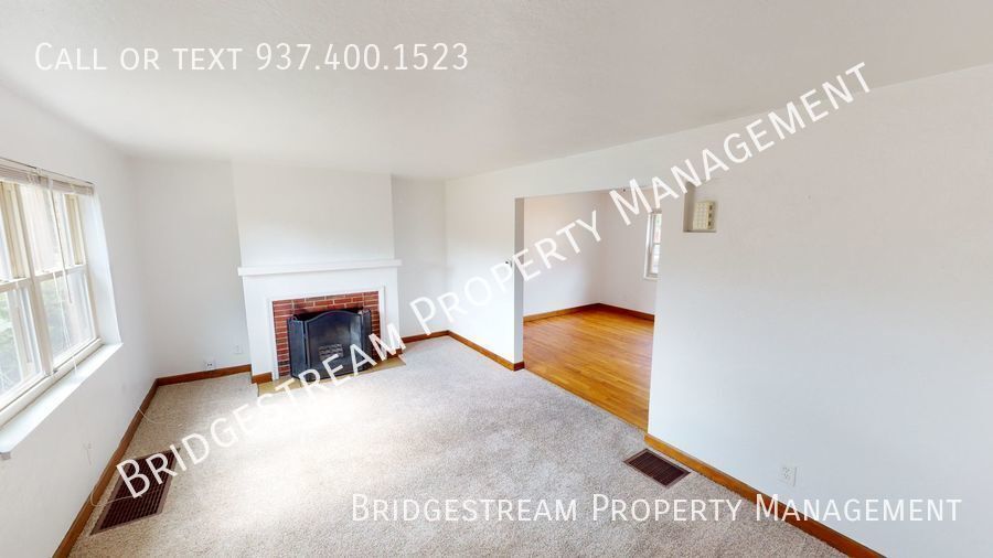 Primary Photo - Updated 2 bedroom, 1 bathroom townhome in ...