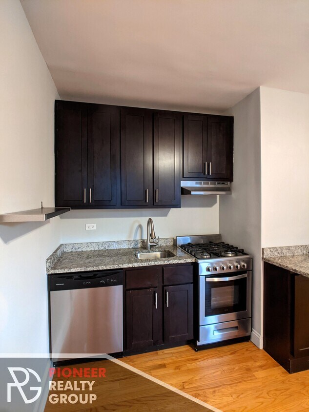 Foto principal - 604 W Patterson Ave
