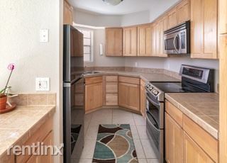 Building Photo - 6430 N Tierra De Las Catalinas