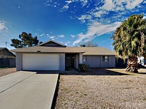 Building Photo - 8427 W Orchid Ln