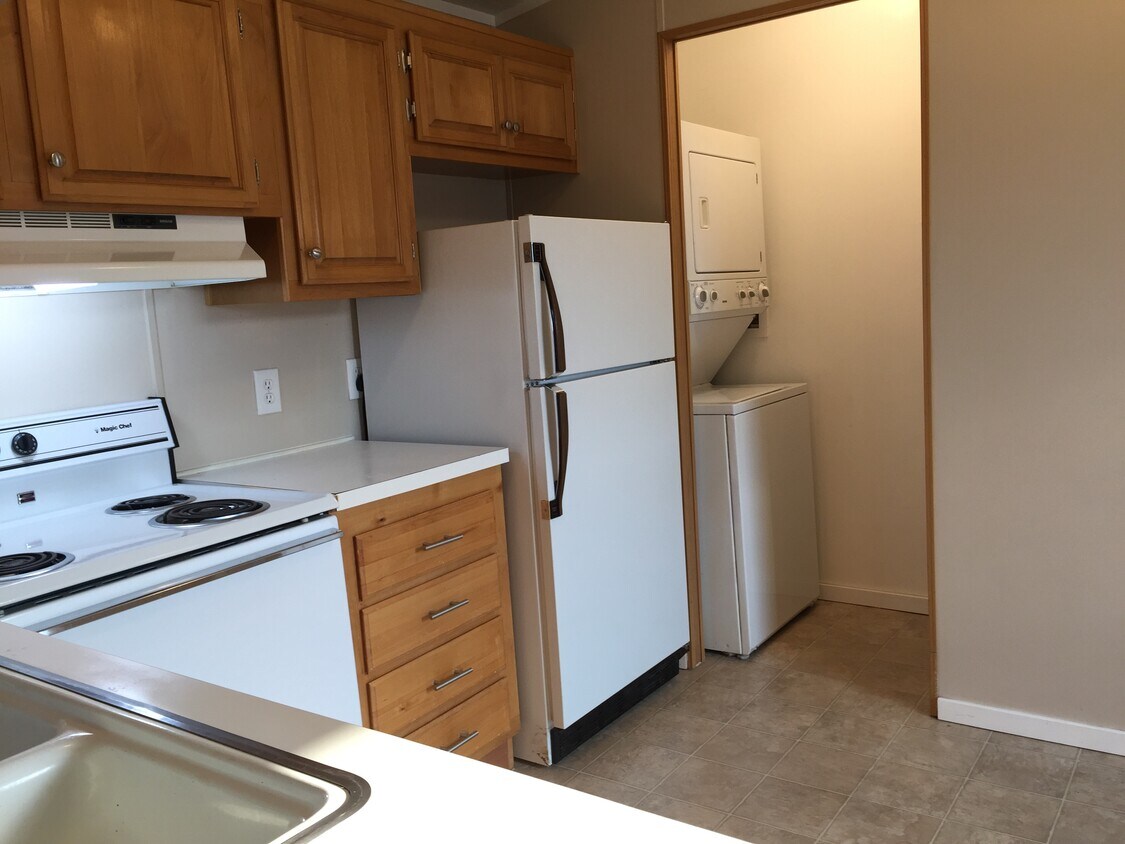 Primary Photo - 4727 Owens Rd