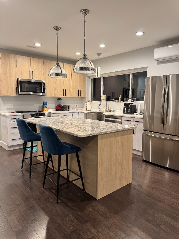 Foto del edificio - 3526 Lake St