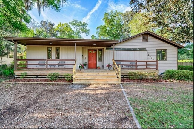 Building Photo - 1635 NW 7th Pl