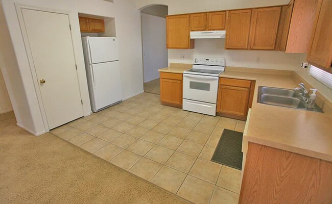 Foto del edificio - 14933 W Caribbean Ln