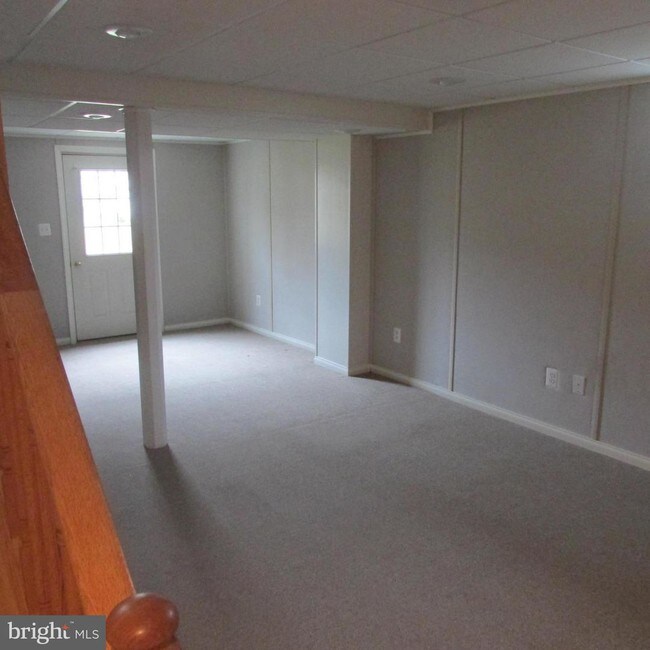 Foto del edificio - 92 Larkspur Ln