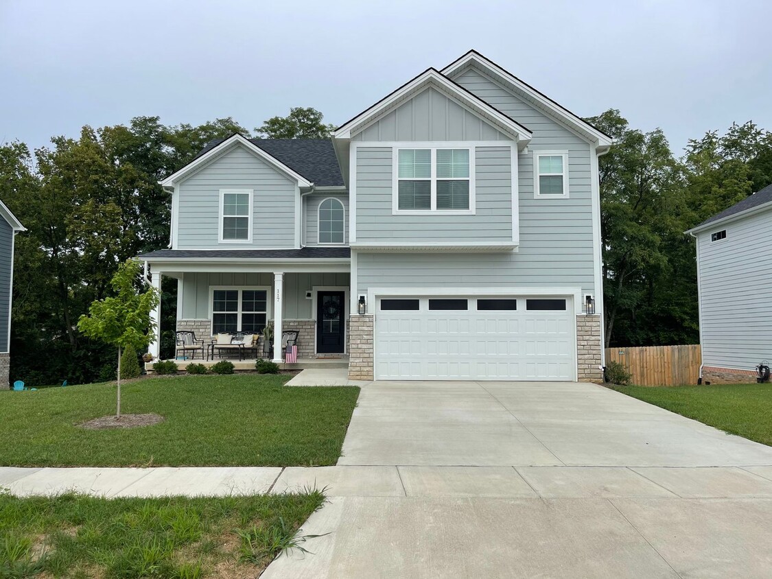 Primary Photo - COMING SOON-Beautiful 4 BR House in Nichol...
