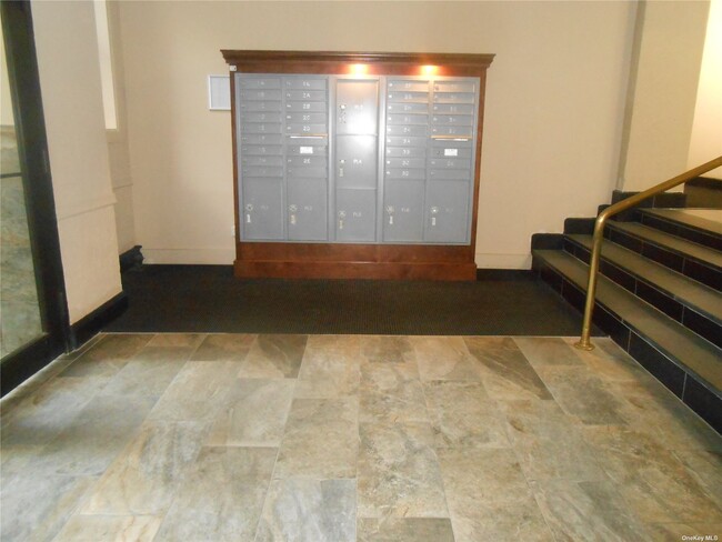 Foto del edificio - 83-52 Talbot St