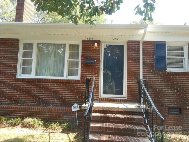 Building Photo - 1210 Norland Rd