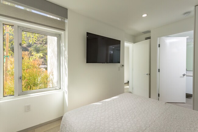 Building Photo - 1700 Benedict Canyon Drive