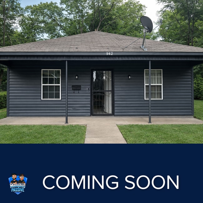 Photo - 942 Emmie St House