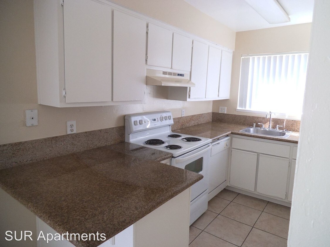 Foto principal - 5050 Walnut Ave