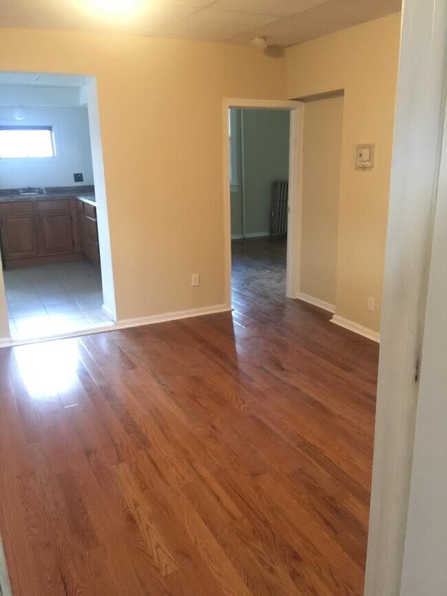 Foto del edificio - 1120 Cedar Ave
