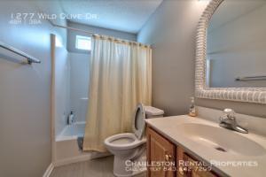 Building Photo - 1277 Wild Olive Dr