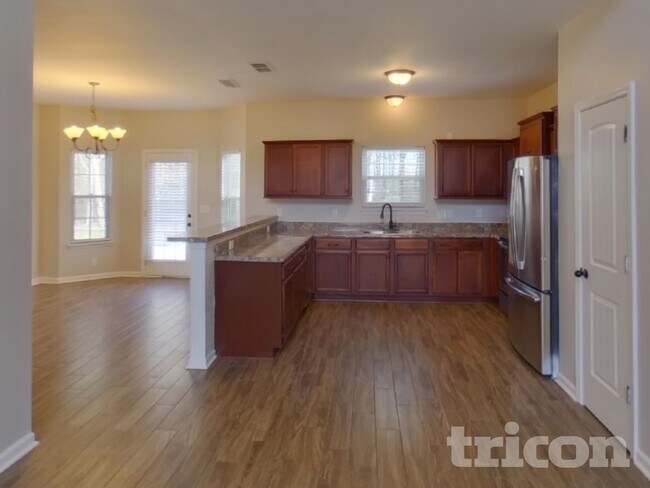 Foto del edificio - 216 Winding Branch Ct