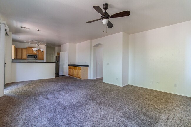 Building Photo - 3873 E Bridgeport Pkwy