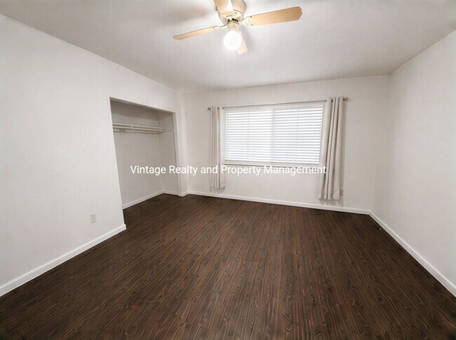 Foto del edificio - 623 Bedlow Dr