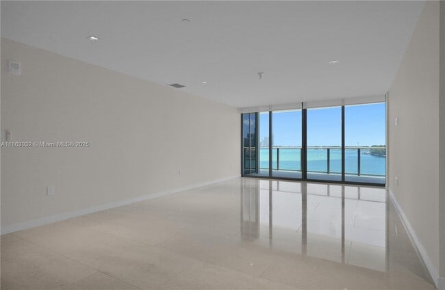 Foto del edificio - 1135 103rd St