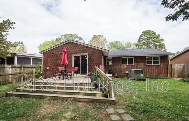 Building Photo - 1609 Beaumont Ct