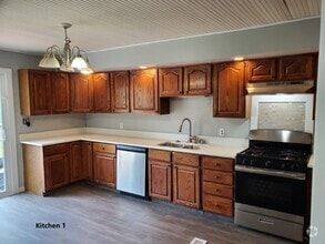 Building Photo - 5744 Oliver Ave
