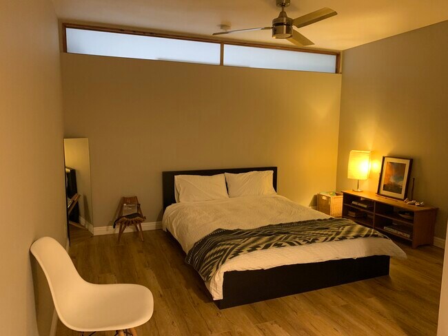 Foto del edificio - 5125 Harold Way