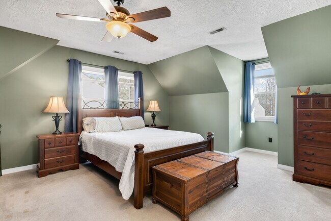 Foto del edificio - 2344 Horsley Dr