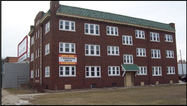 Building Photo - 222 N 5th St