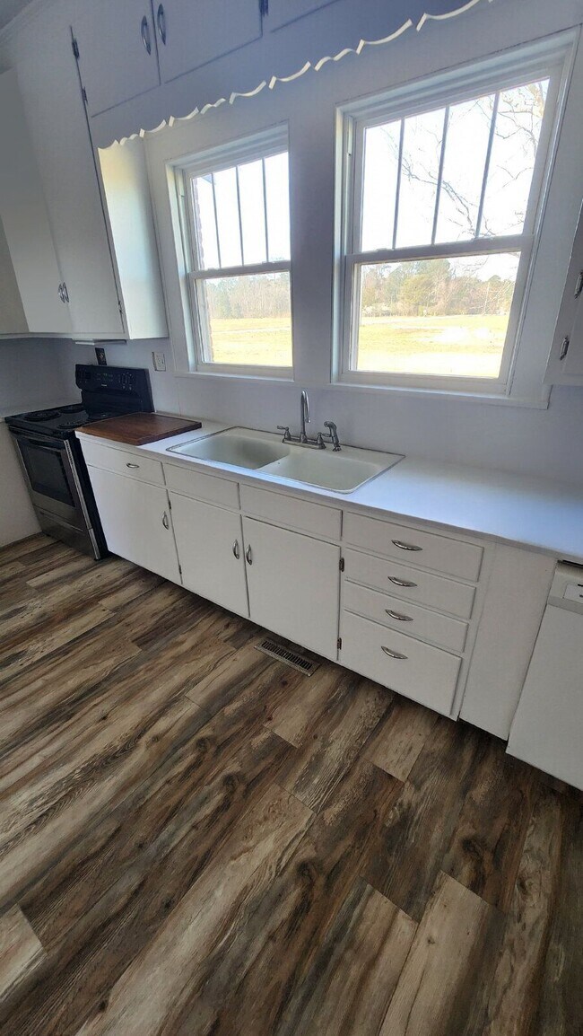Building Photo - 4553 Boyds Rd