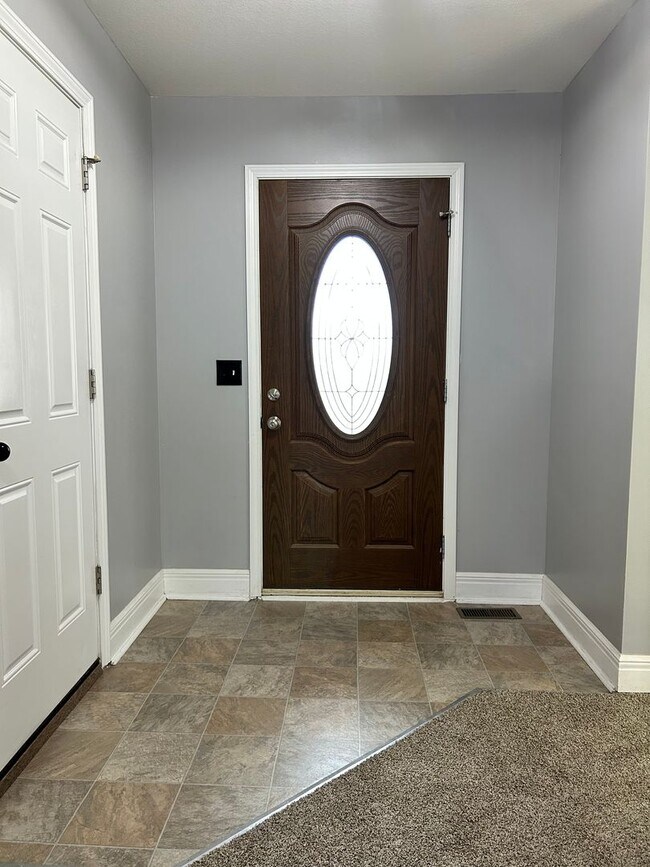 Foto del edificio - Large Beautiful Home!