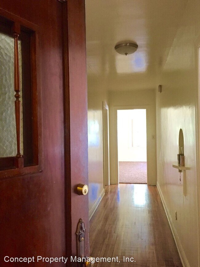 Building Photo - 1107 E S Temple