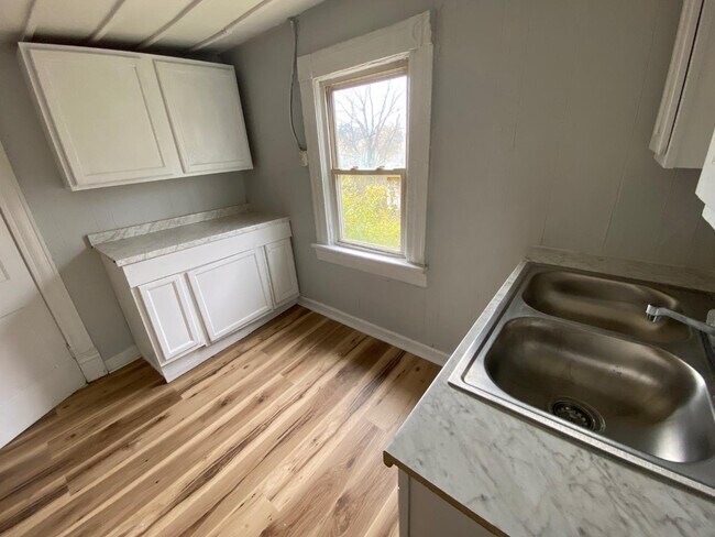 Foto del edificio - 1519 Campbell Ave