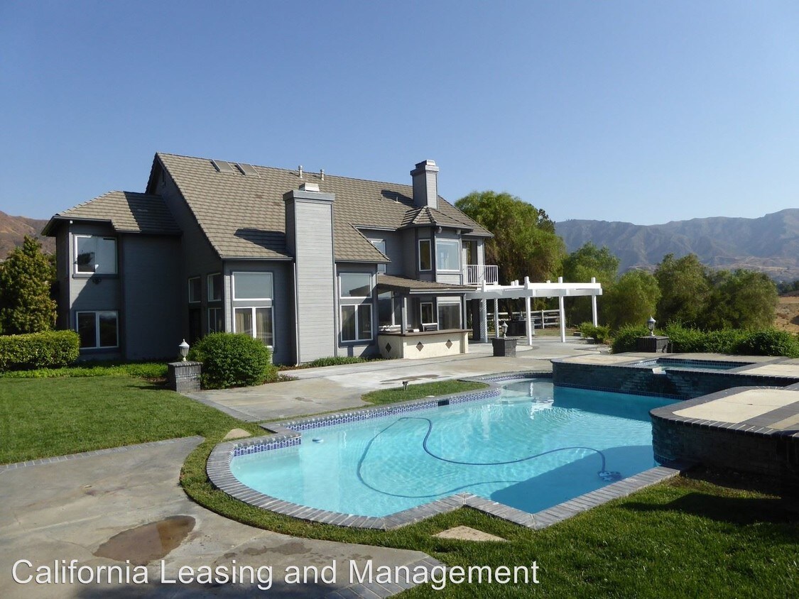 Foto principal - 5 br, 3.5 bath House - 26921 Whitehorse Place